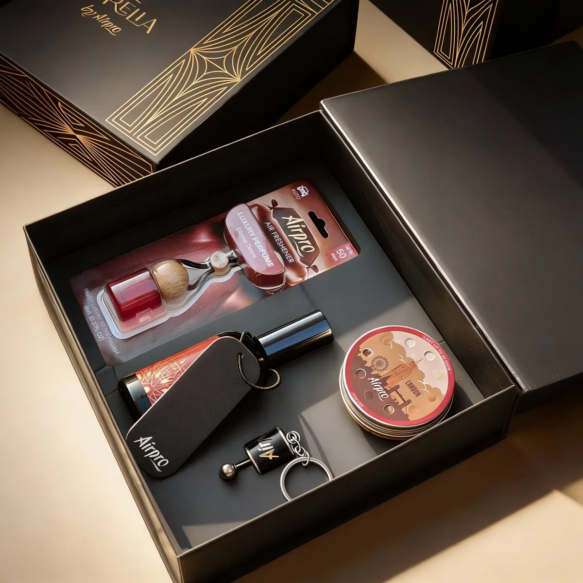 The Aurelia Car Fragrance Gift Box view 2