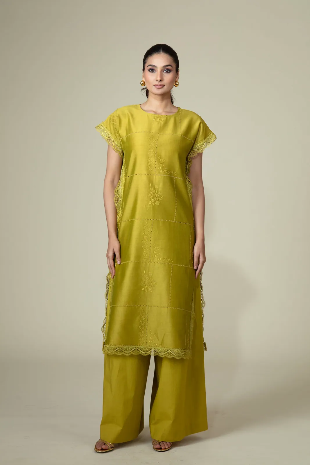 Delna Pants view 2