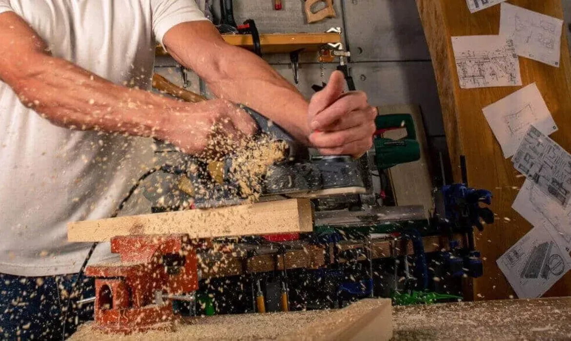 Safeguarding Your Workforce and Optimizing Woodworking Operations with Advanced Dust Collection Systems