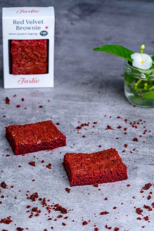 RED VELVET BROWNIE MINI 60 GRAMS