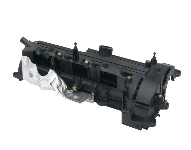 Engine and cylinder head covers