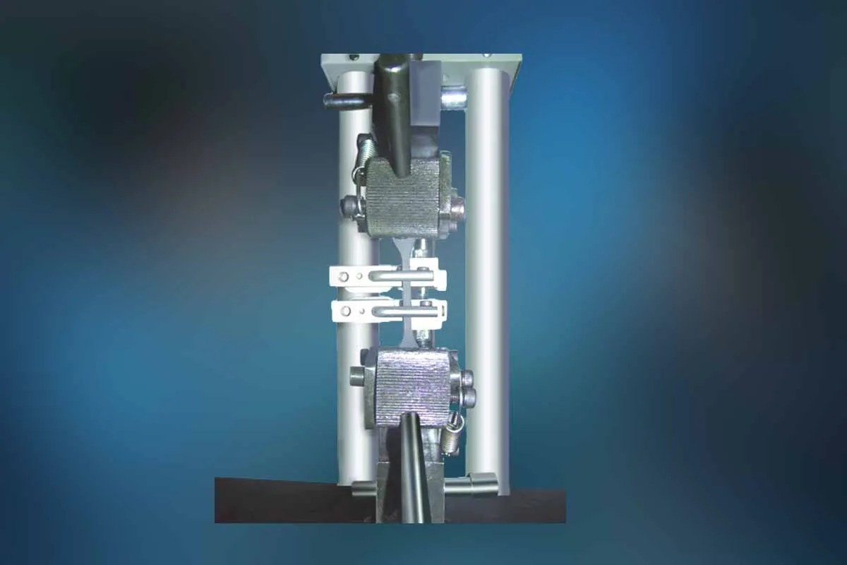 Extensometer for UTM Machine