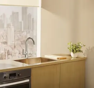 Kitchen Sinks & Faucets view 3
