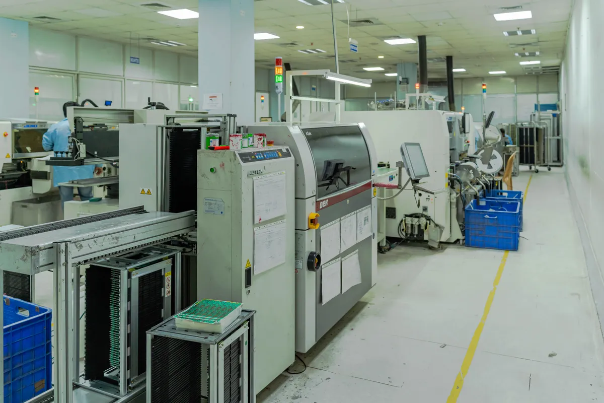 Electronics view 5